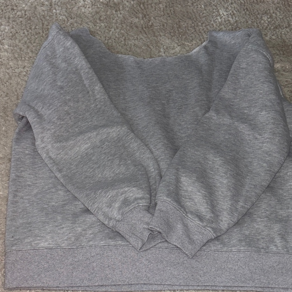 Source Unknown Gray Off-the-Shoulder Sweater